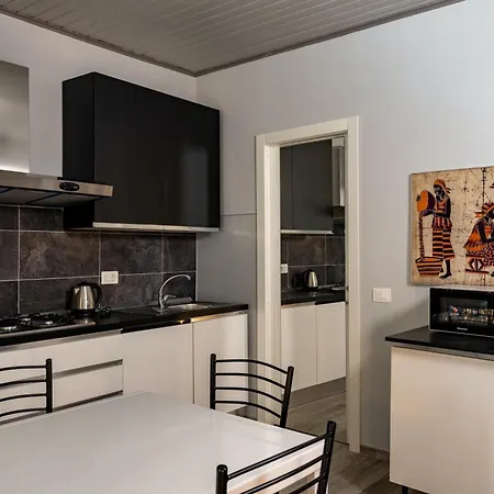 Modern Studio In City Center City View 46 M² Balcony * Mondovì